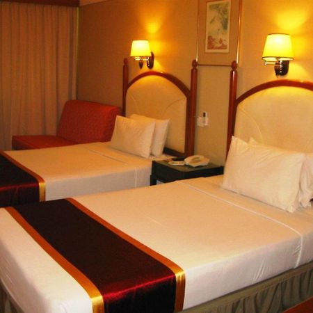 Silam Dynasty Hotel Lahad Datu Bagian luar foto